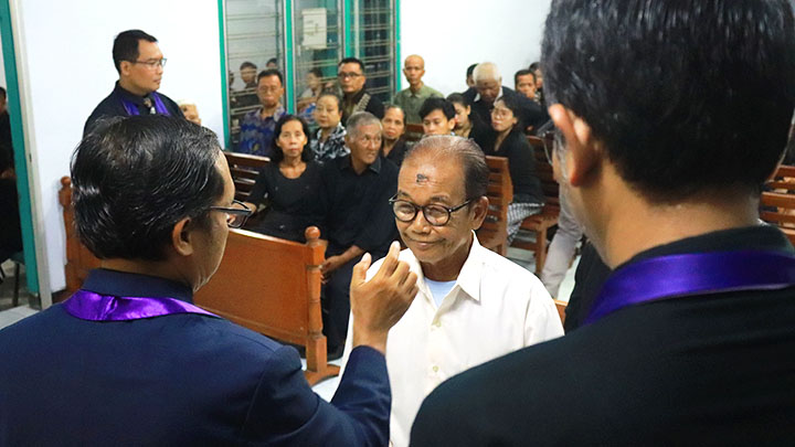 galeri, Ibadah Rabu Abu GKJ Daleman, gereja kristen jawa, gkj, gkj baki, gereja kristen jawa baki, baki, sukoharjo, gkj klasis sukoharjo, klasis sukoharjo, klasis, sinode gkj, sinode 